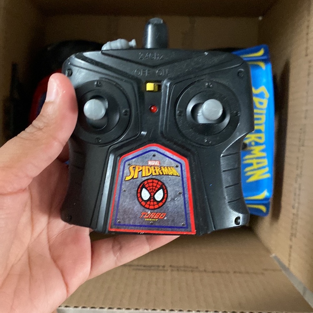Spiderman Remote Control Car - Picture 6 of 6